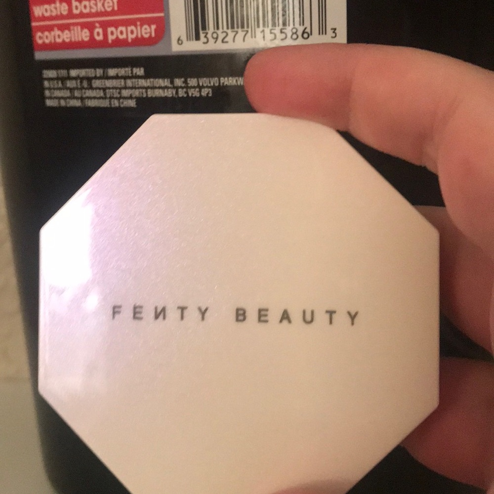 Used twice fenty highlighter